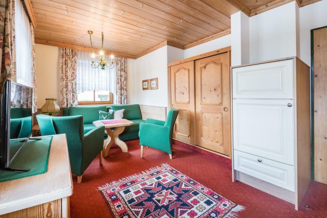 Haus Am Platz - Weitgasser Altenmarkt im Pongau Eksteriør billede