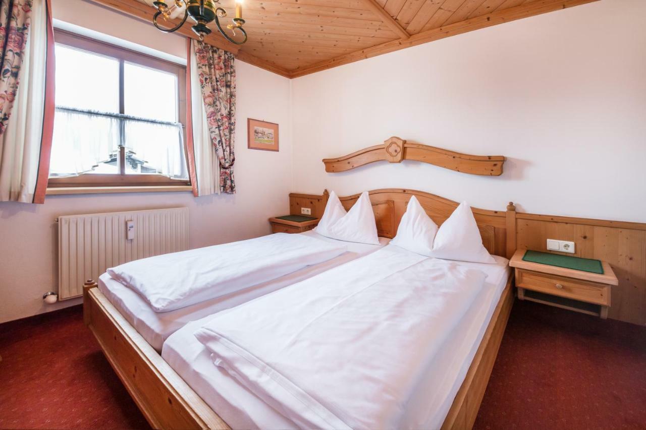 Haus Am Platz - Weitgasser Altenmarkt im Pongau Eksteriør billede