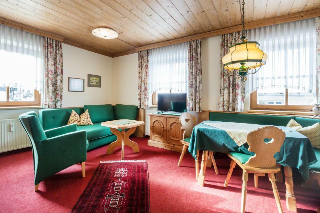 Haus Am Platz - Weitgasser Altenmarkt im Pongau Eksteriør billede