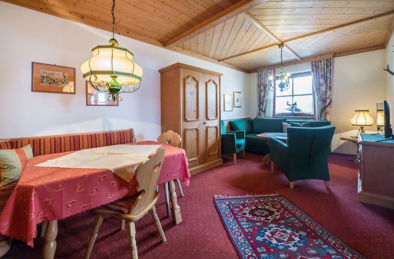 Haus Am Platz - Weitgasser Altenmarkt im Pongau Eksteriør billede